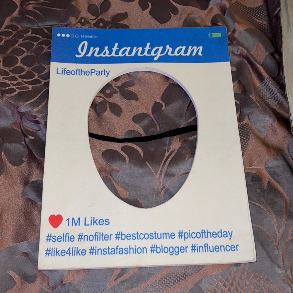 Instagram Halloween mask
